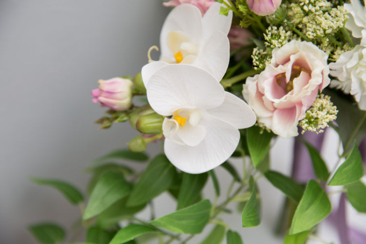 cascade wedding bouquet